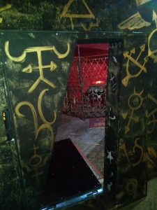 חדר ספר סודות היקום בתל אביב